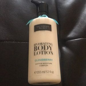 Victoria’s Secret Hydrating Body Lotion